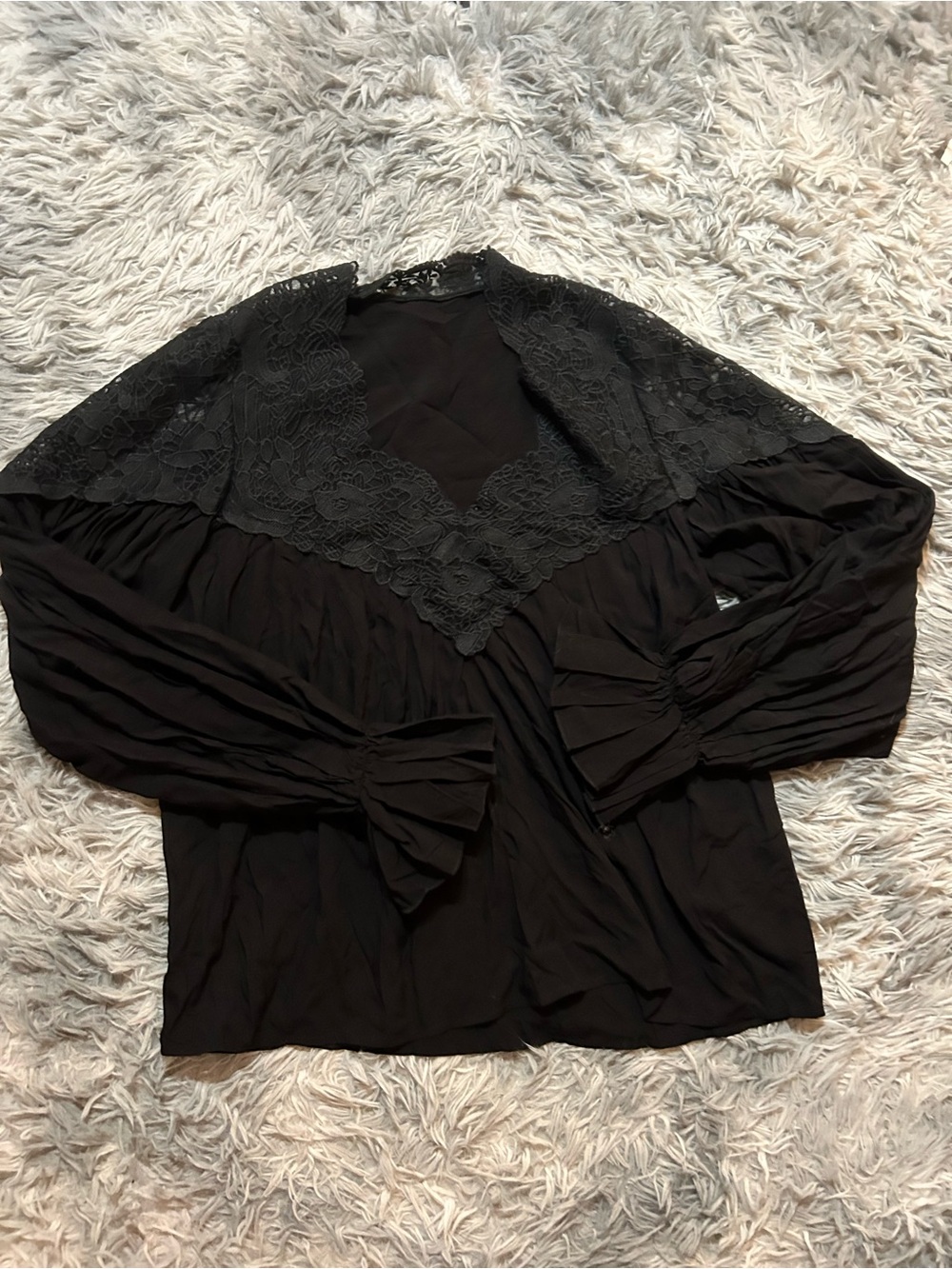 SHEIN Black Lace Yoke Long Sleeve Blouse